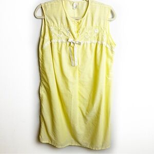 Vintage Gaymode JCPenny soft butter yellow union label smocked house dress M